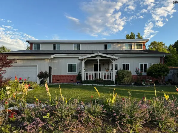 1892 Lynn Drive, Penngrove, CA 94951