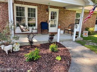 224 Holly St, Vass, NC 28394