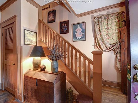 2nd image of 1106 Park Ave