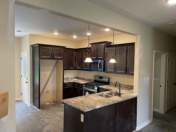 3rd image of 4395 Oaks Royal Dr Lot 12