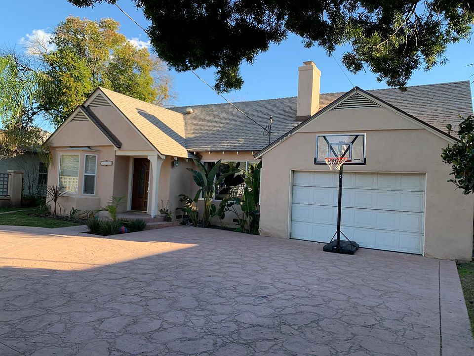 1st image of 12308 Emelita St