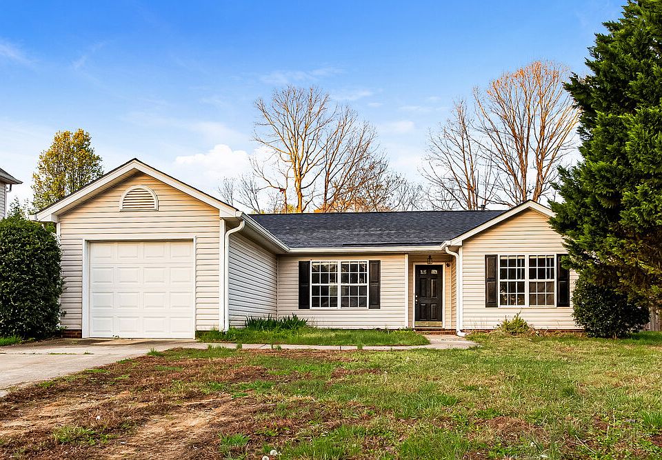 1st image of 13236 Woodland Farm Dr