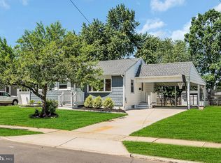 27 Willow Rd, Bordentown, NJ 08505