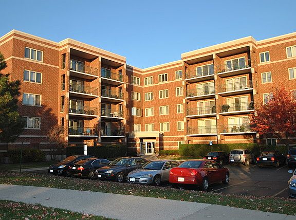 3rd image of 6400 W Berteau Ave APT 304