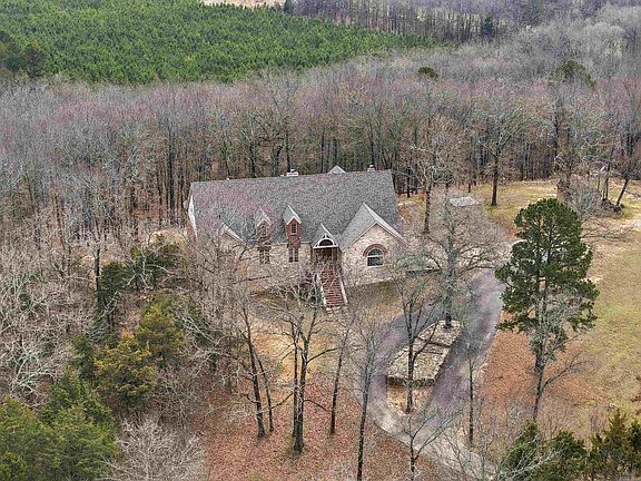 3rd image of 4 Robins Ridge Rd