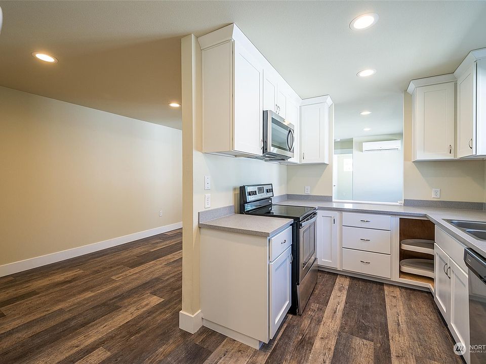 207 Morton St Sumas, WA, 98295 Apartments for Rent Zillow