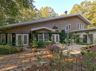 24150 River Rd N, Daphne, AL 36526