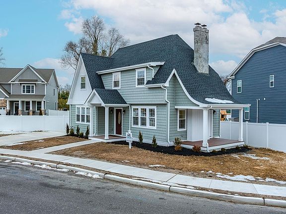 3rd image of 17 W Edgewood Ave