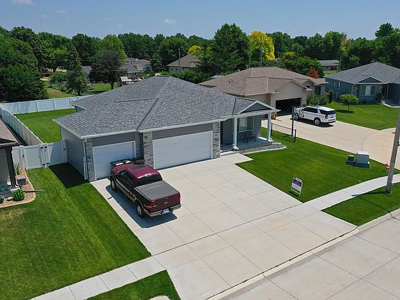 5th image of 2535 Idaho Ave