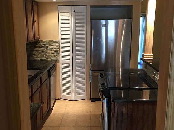 4th image of 5638 Pinebay Cir S