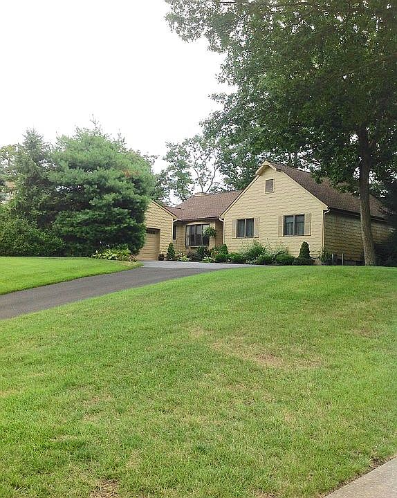 2nd image of 117 Contempo Dr