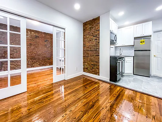 Rented by Voro New York | media 34