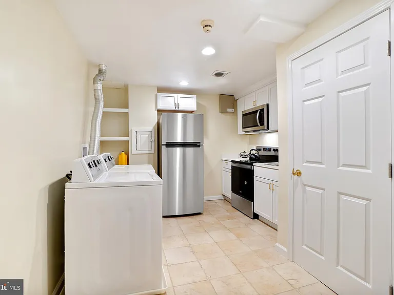 2505 Falling Brook Ter — Photo 13
