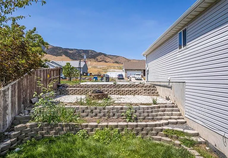 4016 S Sunrise Dr — Photo 13