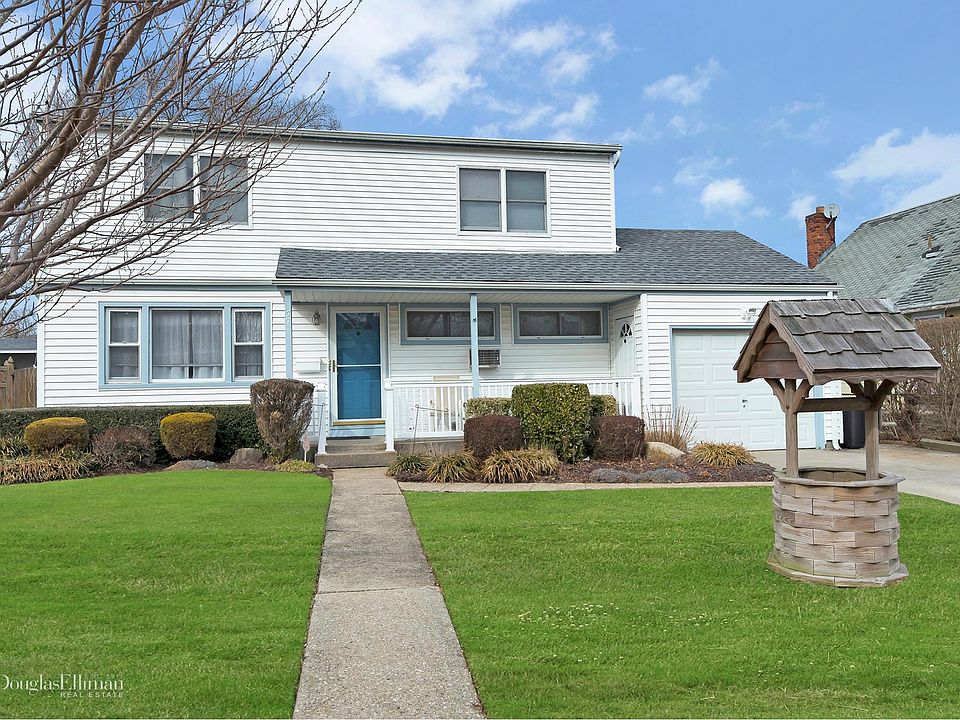1st image of 77 Greenwood Dr