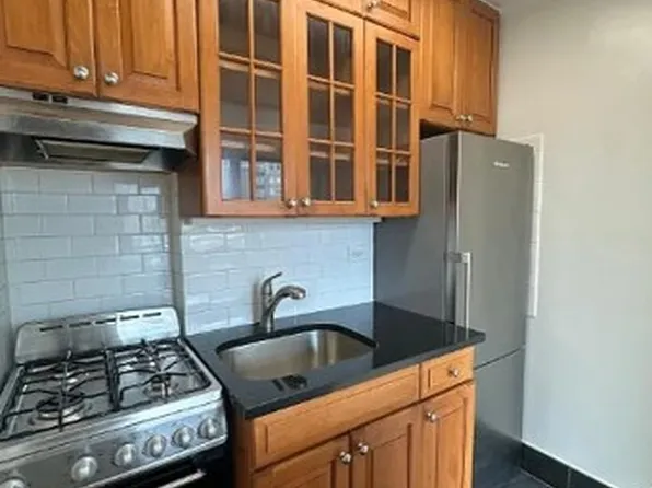 442 W 57th St, New York, NY