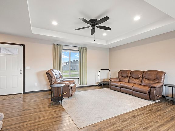 3rd image of 103 Ruth Ave