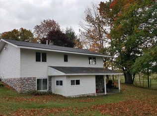 2760 N Peninsula Rd, East Jordan, MI 49727