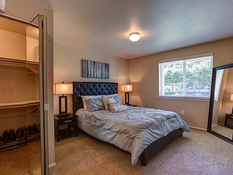 Commons at Dawson Creek Apartments — Photo 13