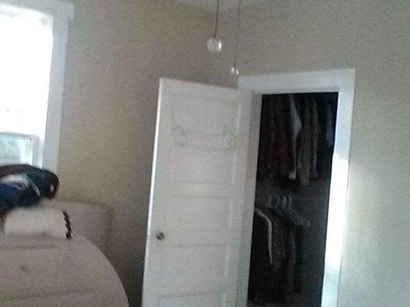 3rd image of 146 Carolina Ave