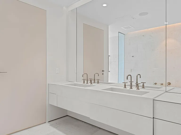 200 Arkona Ct #401 — Photo 5