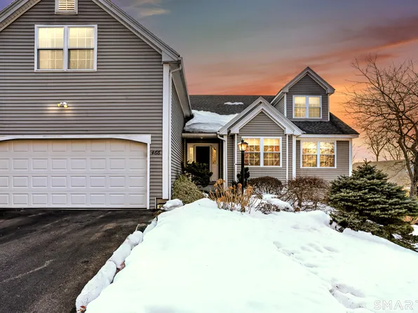 466 Ironwood Trail #466, Shelton, CT 06484