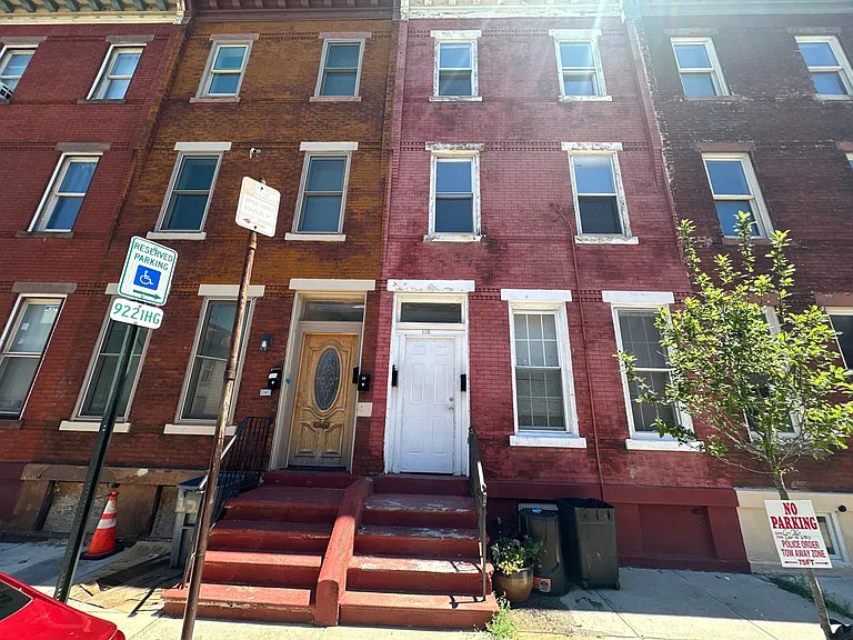 118 N Stockton St #2 — Photo 1