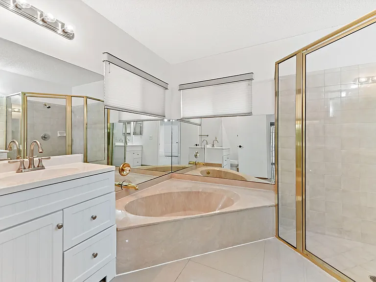 5421 Helene Cir — Photo 24