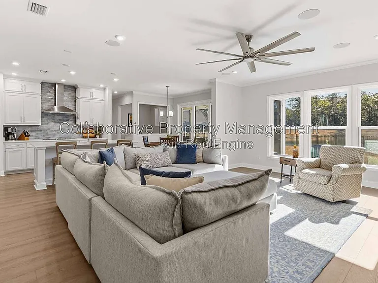 109 Sandy Bend Dr — Photo 18