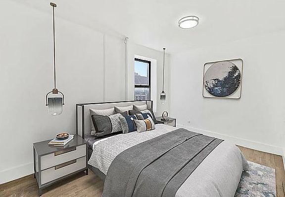 4th image of 209 E 116th St #4