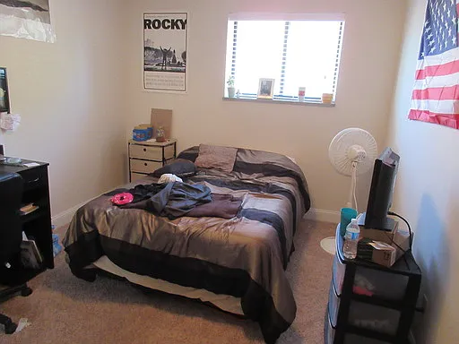 1683 Summit St — Photo 13