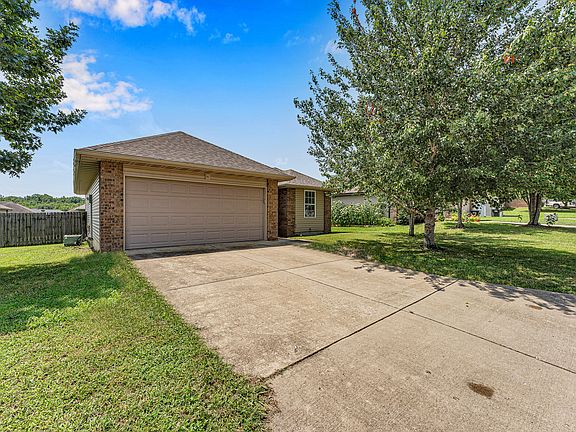 3rd image of 2462 W Cedar Creek Drive