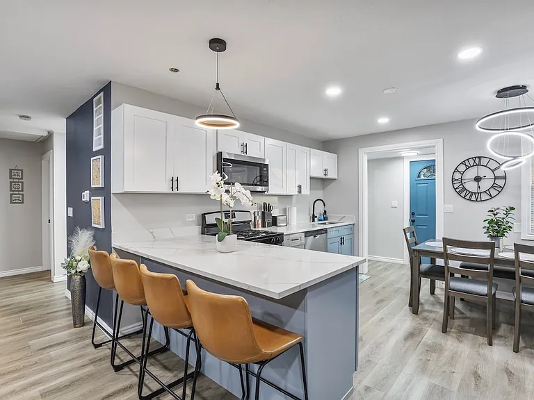 3603 Holly Ln — Photo 4