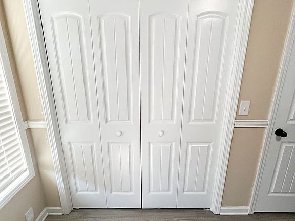 5th image of 2291 McCormick Ln #D