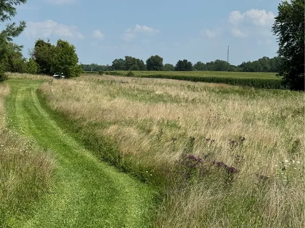 Cemetery Rd, Burbank, OH 44214