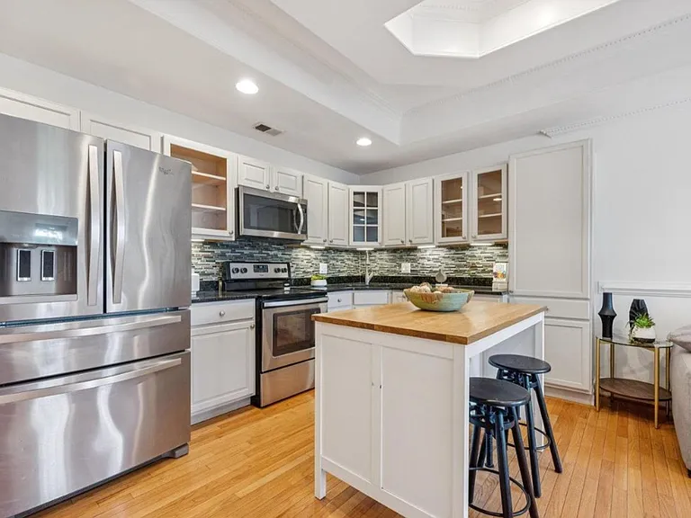 224 S St NE #2 — Photo 7