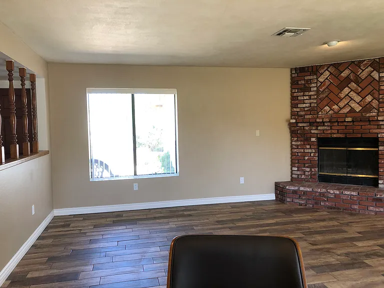 18340 Santa Anita St — Photo 10