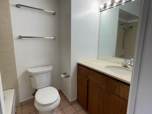 1750 Kalakaua Ave APT 1001