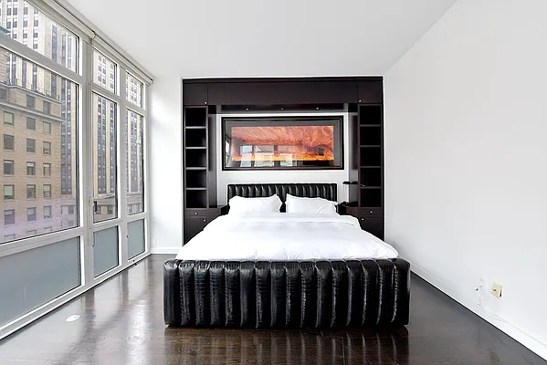 Rented by Gold Coast Capital Resources, LLC | media 42
