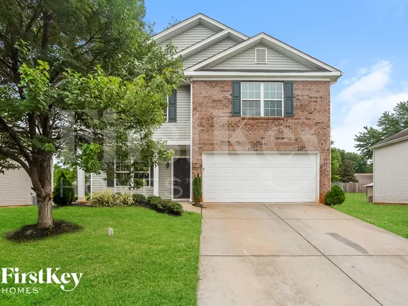 4538 Austin Dekota Dr, Charlotte, NC 28269