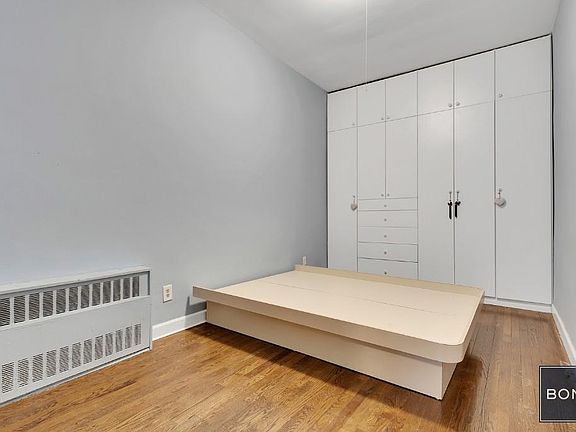 4th image of 444 E 87th St APT 4B