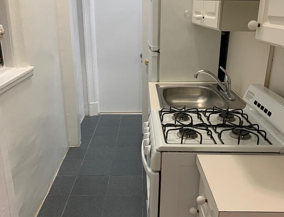 5th image of 220 W 98th St APT 6K