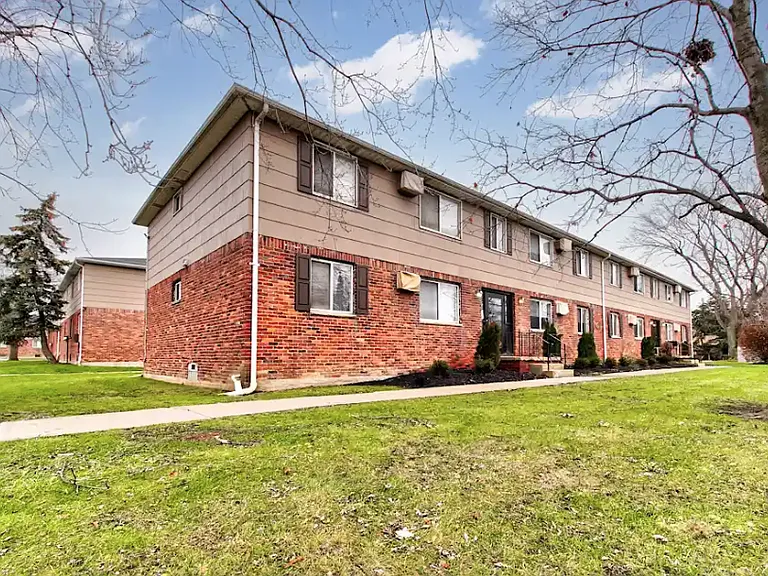 Williamstowne Village Senior Apartments — Photo 18
