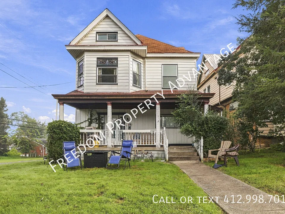 15 Division St #2