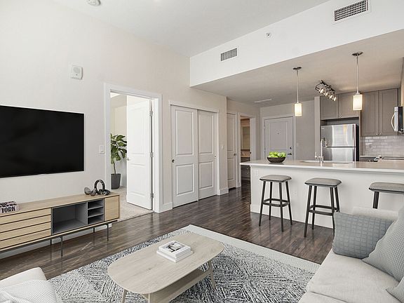 Highlands 32 apartments community photo