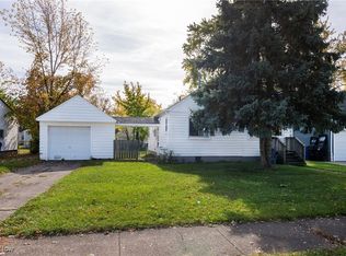 18705 Rockland Ave, Cleveland, OH 44135