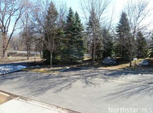 2604 101st Ln N, Brooklyn Park, MN 55444
