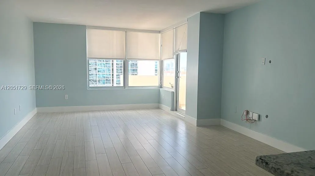Triton Tower Condo — Photo 4