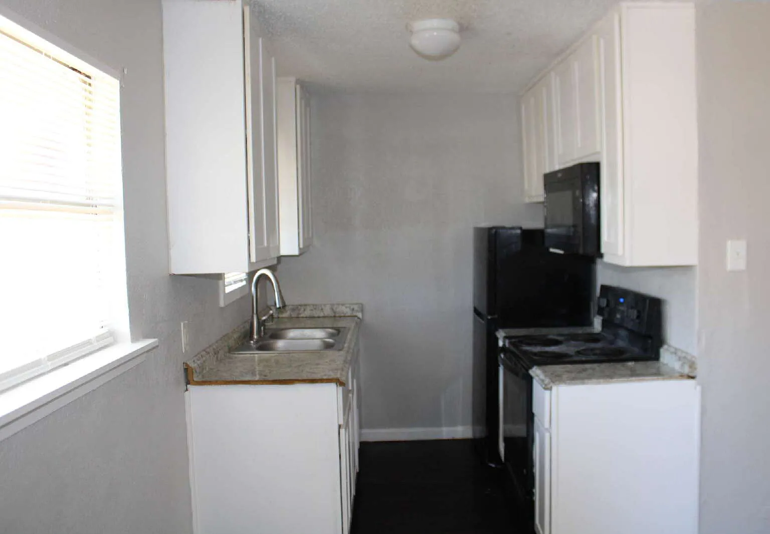 2 bed, 1.0 bath, 900 sqft, $850 — Photo 4
