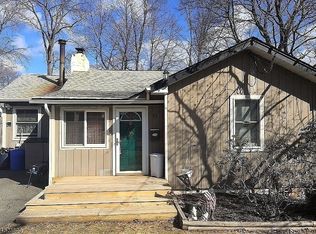 32 Iroquois Ave, Lake Hiawatha, NJ